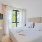 Beautiful Seafront Split 9 Bedrooms Bellamar Vista Retreat * 마카르스카