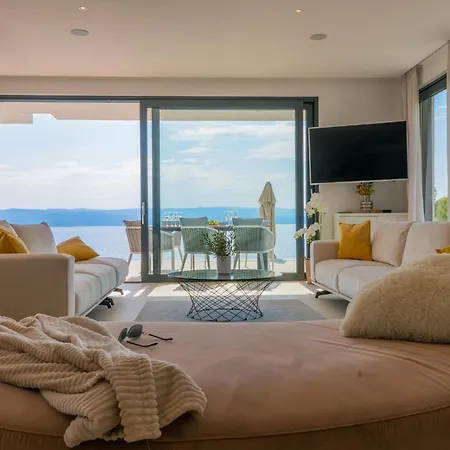 Beautiful Seafront Split 9 Bedrooms Bellamar Vista Retreat Large Heated Infinity Pool Jacuzzi Villa Makarska