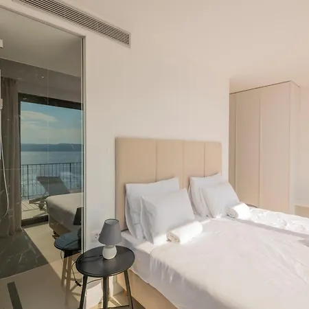 Beautiful Seafront Split 9 Bedrooms Bellamar Vista Retreat Large Heated Infinity Pool Jacuzzi * Makarska
