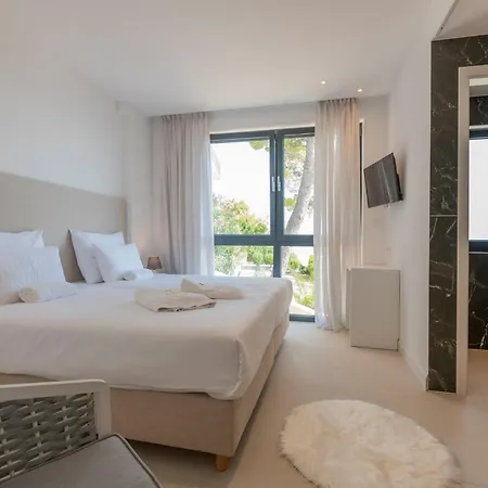 Vila Beautiful Seafront Split 9 Bedrooms Bellamar Vista Retreat Large Heated Infinity Pool Jacuzzi *