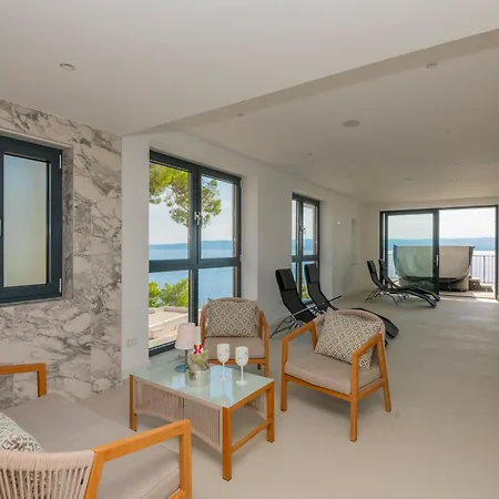 Beautiful Seafront Split 9 Bedrooms Bellamar Vista Retreat Large Heated Infinity Pool Jacuzzi Vila