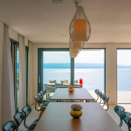 Beautiful Seafront Split 9 Bedrooms Bellamar Vista Retreat Large Heated Infinity Pool Jacuzzi * Makarska